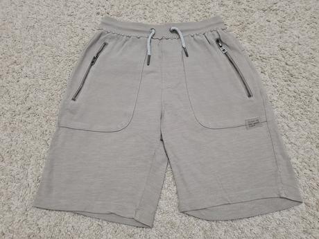 Kraťasy, reserved,146