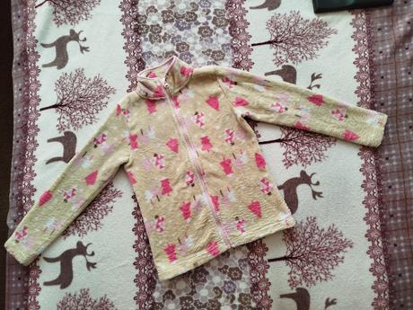 Predám mikinku č.122/128, lupilu,128