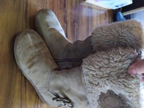 Cizmicky 34, graceland,34