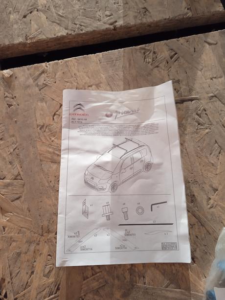 Predám strešné nosiče na  citroën c3 picasso, 