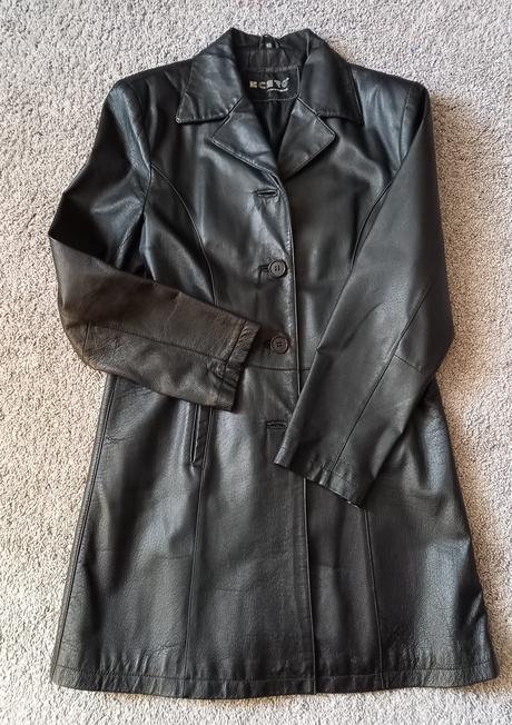 Predám pravú koženú bundu, m