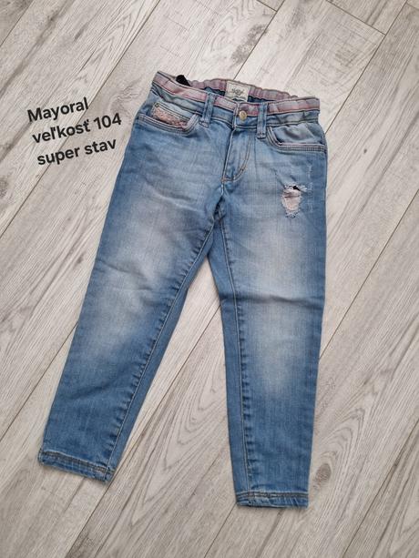 Moderné džínsy mayoral s roztrhaným efektom, mayoral,104