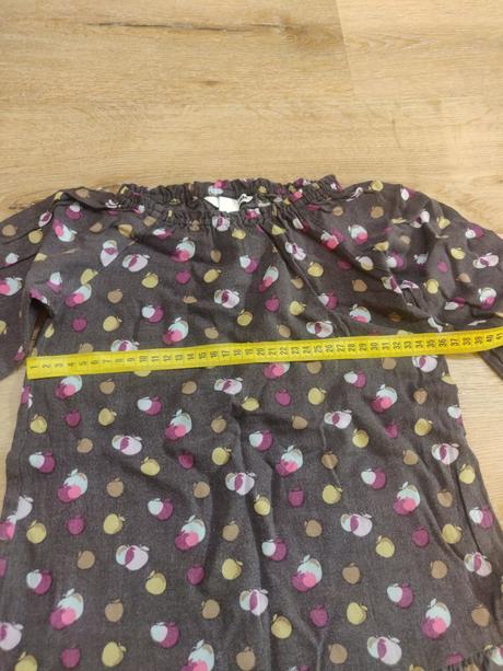 Nohavice a tunika, 104–116