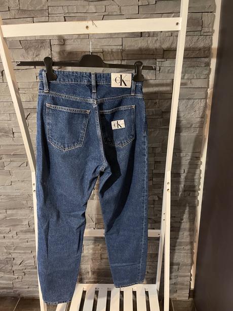 Calvin klein v.27, calvin klein,28