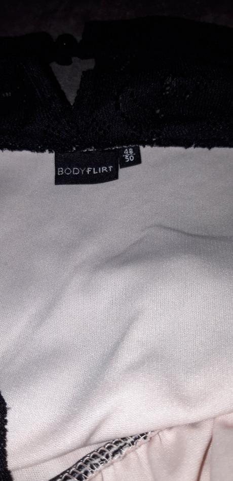 Sviatočme šaty 48/50, 49