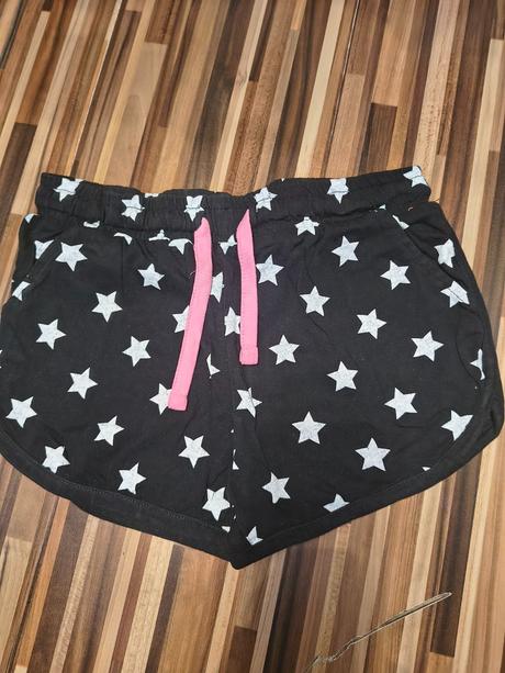 Športové šortky, 146