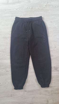 Tepláky comfort fit - baggy - cropp, xs