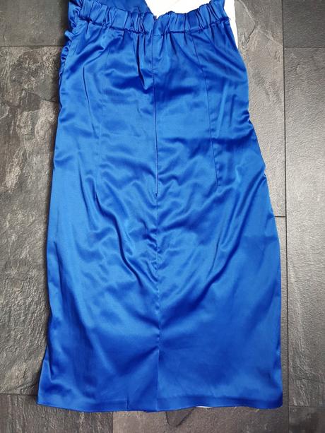 Kralovsky modre saty, 38