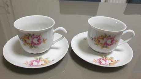 Porcelánové šálky,