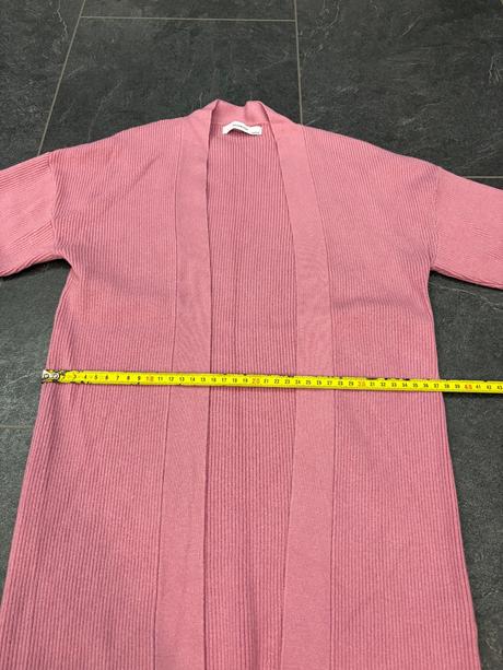 Sveter reserved 134, reserved,134