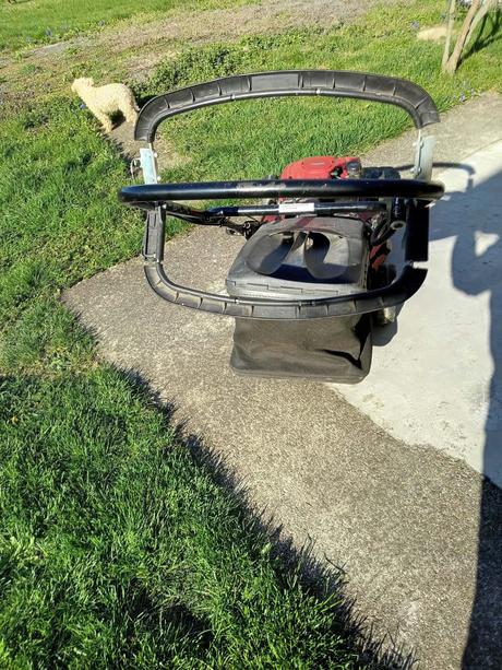 Benzínová motorová kosačka s pojazdom, 