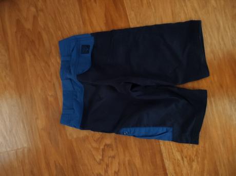 Turistické športové kraťasy, quechua,140