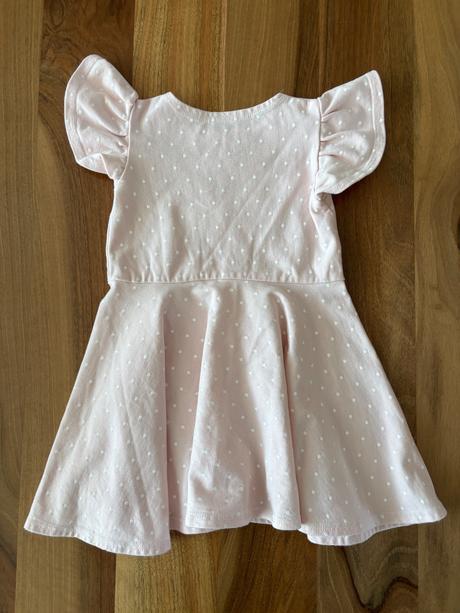 Dievcenske saty hole, 92