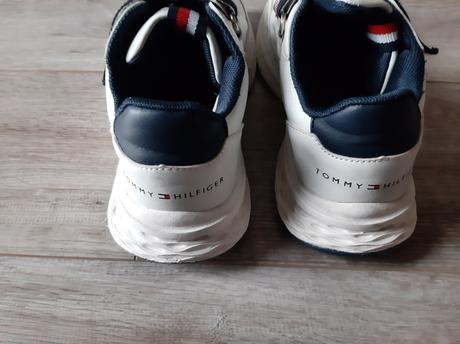 Th tenisky., tommy hilfiger,34
