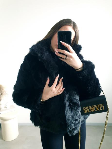 Čierny kožuch m, camaieu,m