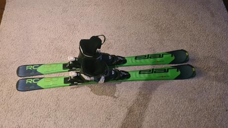 Lyze s lyziarkami, prilba, elan,130-139 cm