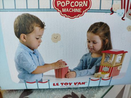 Drevený popcornovač le toy van,