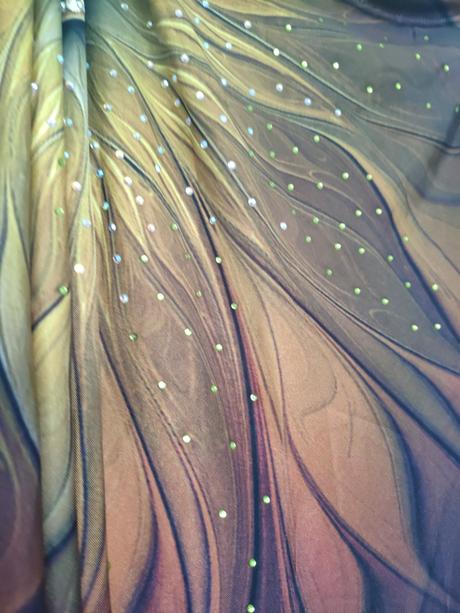 Asymetrická tunika b, m