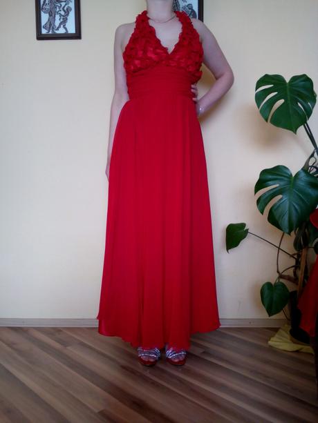 Spoločenské šaty, 36