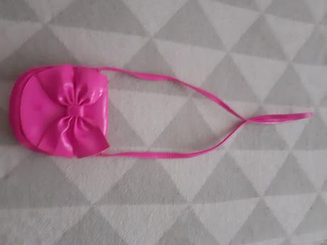 Detska ruzova kabelka, 