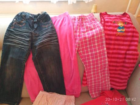 Balík oblečenia, 104–116