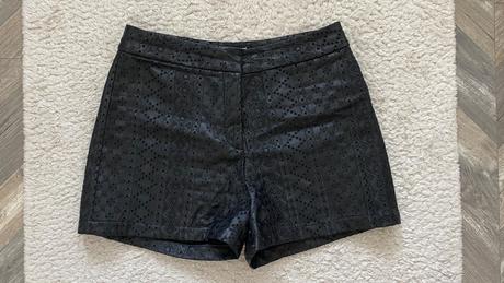 Kraťasy zn. reserved, reserved,l