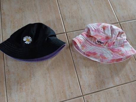 2 x klobuk, sinsay,s