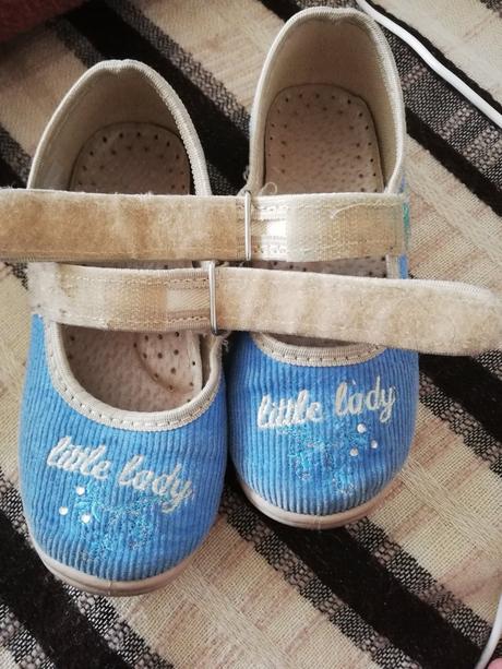 Papucky, kornecki,27