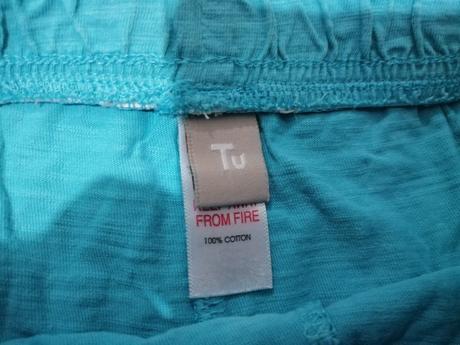 Modré sortky, tu,104