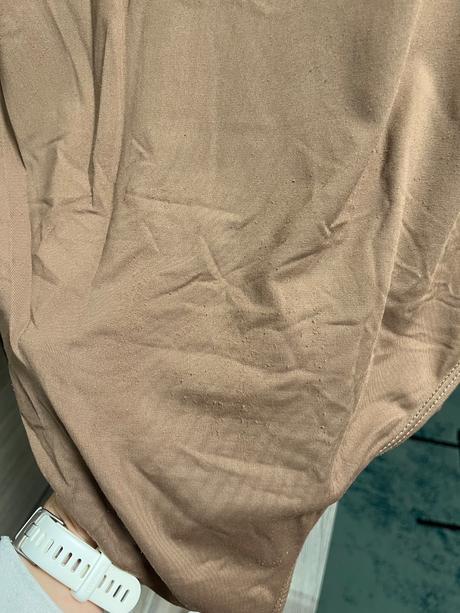 Hnedé polyamidové body, reserved,m