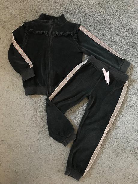 Tepláková súprava v.104, 104