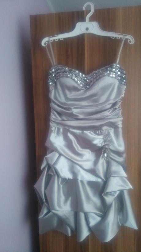 Dámske krátke spoločenské šaty, m