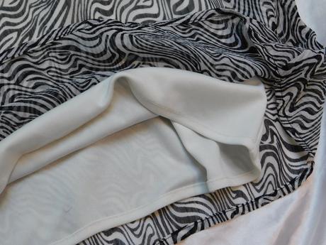 Kvalitne pekne saty na slavnost, 36