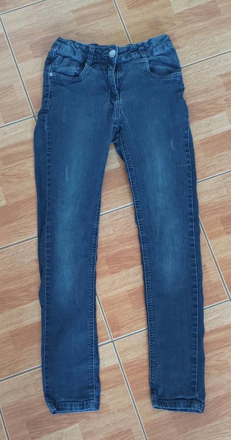 Tmavošedé slim rifle, pepperts,158