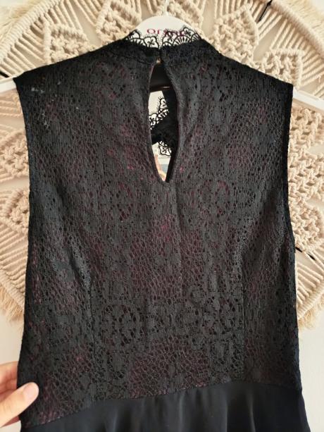 Čierne čipkované šaty, m