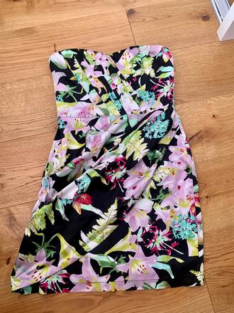 Krasne letne šaty, lipsy london,36