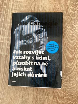 Kniha jak rozvijet vztahy s lidmi, 