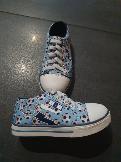 Plátenky, authority,25