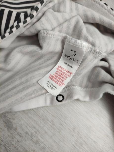 Pyžamo, early days,92