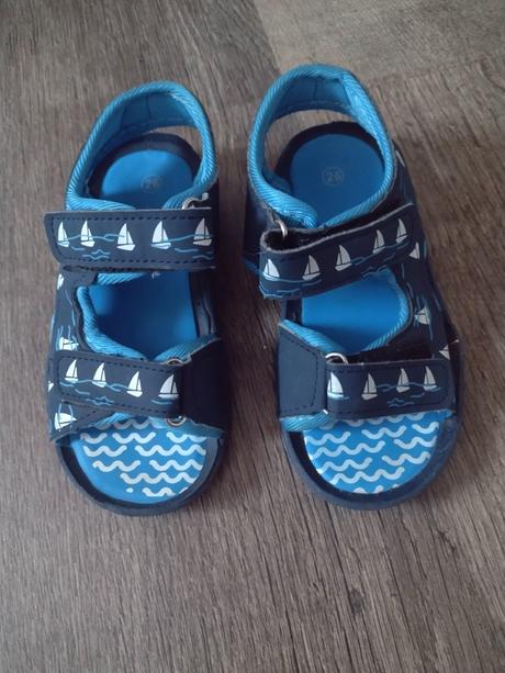 Sandálky 26, 26