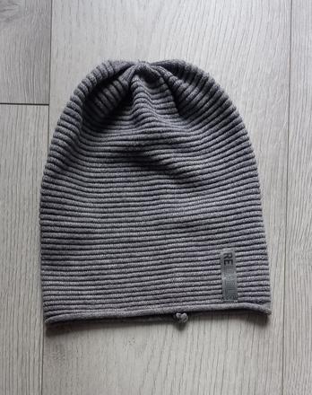 Tenká čiapka, reserved,<50