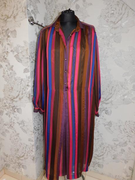 Fink modell pekne vintage šaty, 48