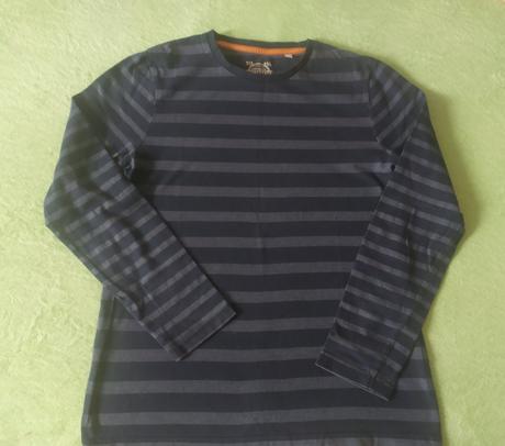 Pásikavé tričko, 158