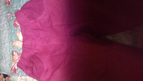 Teplákové nohavice, 146