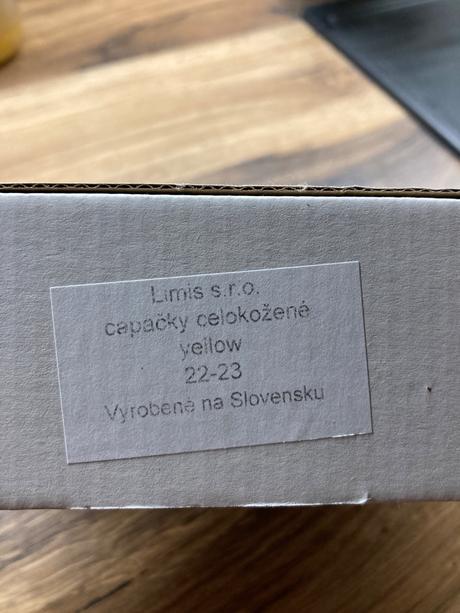 Capačky kožené, 23