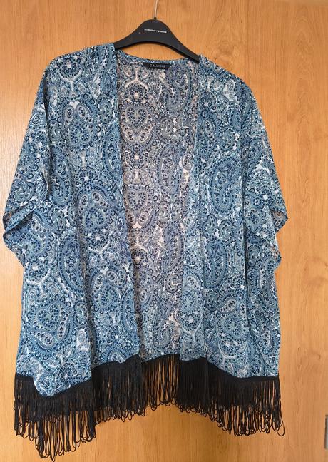 Kimono pareo, calliope