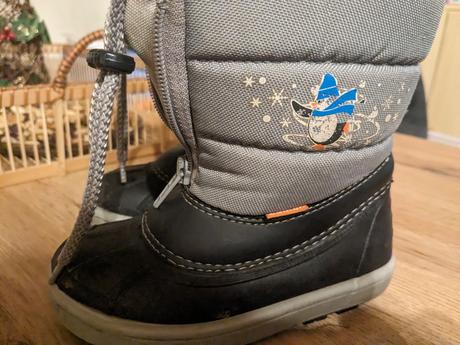 Snehule demar, demar,25