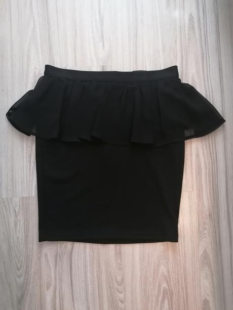 Čierna minisukňa, fishbone,s