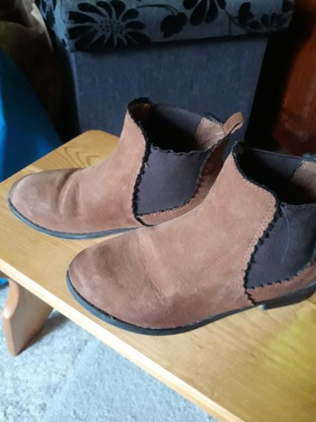 Prechodne topanky, 29