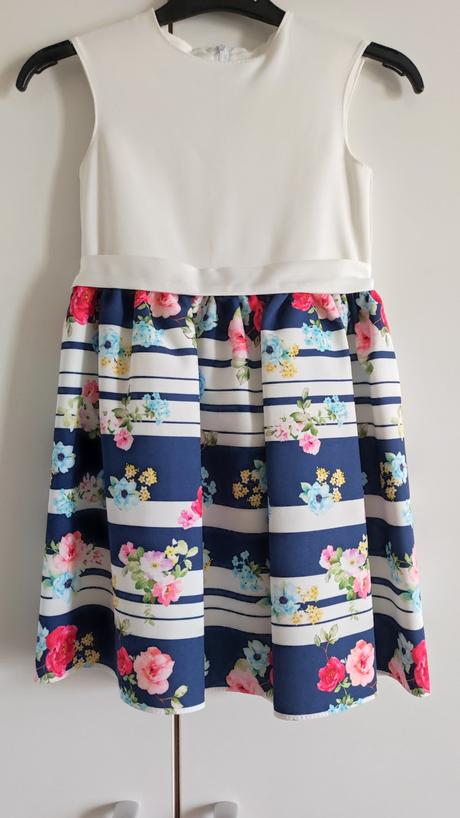 Uzasne nenosene saty, ako nove, 122